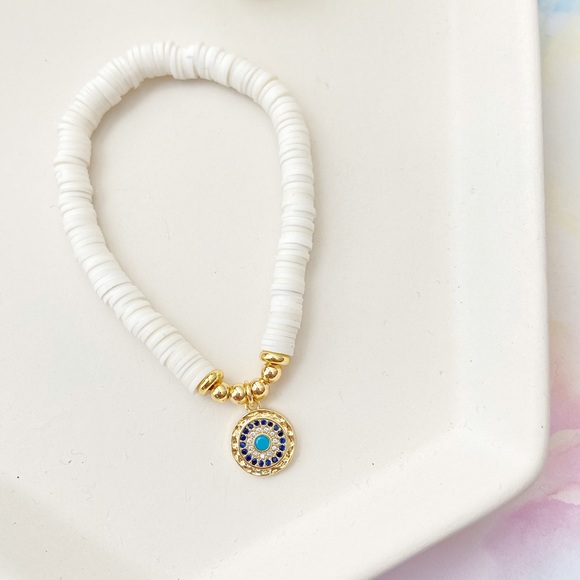 Trendy Evil Eye White Heishi Beaded Bracelet 🧿✨ - Picture 2 of 3